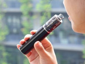 Vaping Without Commitment: The Allure of Disposable E-Cigs